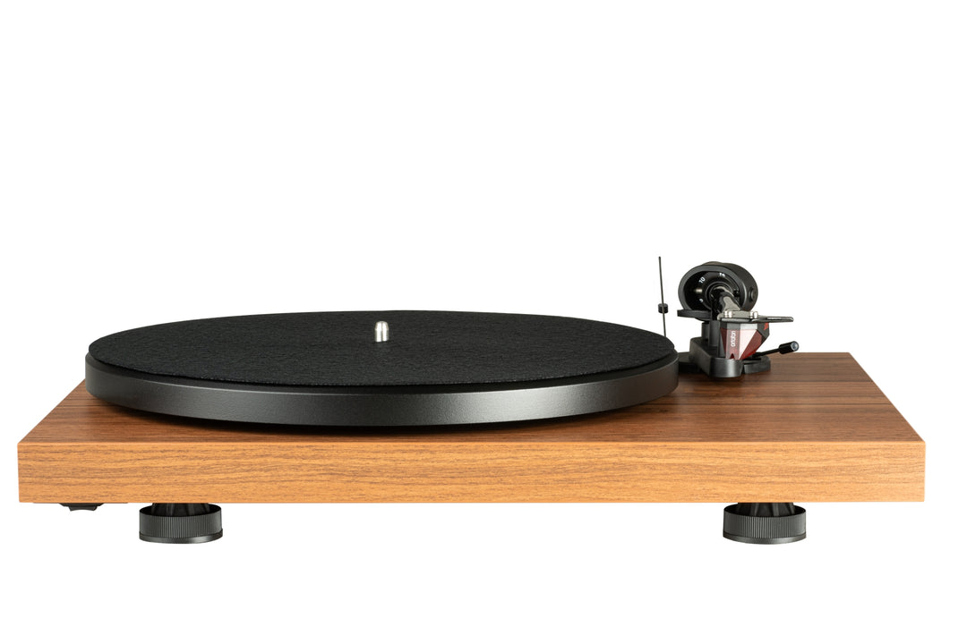 Pro-Ject Debut Carbon Classic Turntable